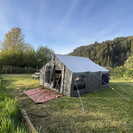 Glamping Tent On The River Klamath Εξωτερικό φωτογραφία